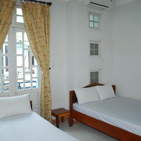 Volga Hotel Hue Esterno foto