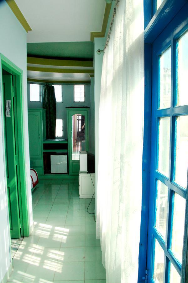 Volga Hotel Hue Esterno foto