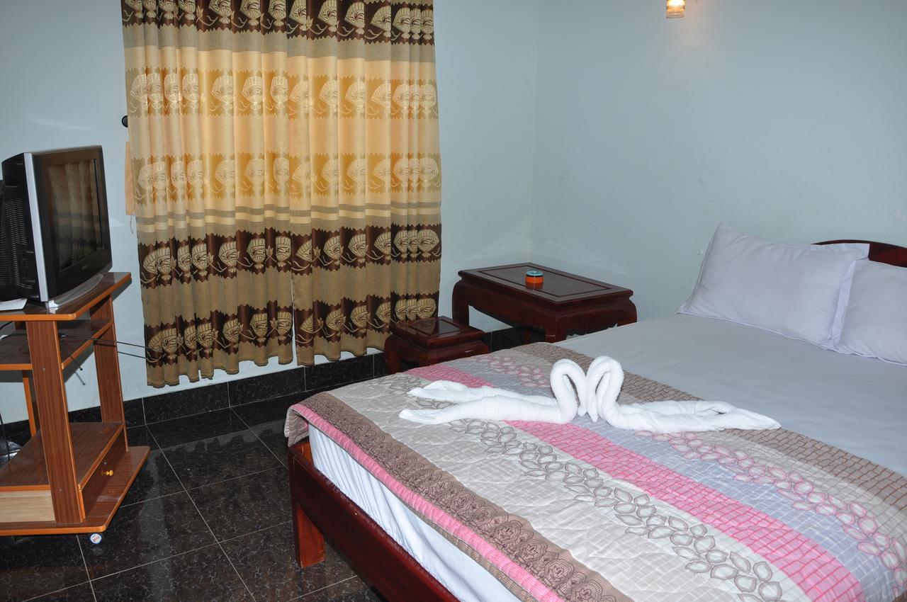 Volga Hotel Hue Esterno foto
